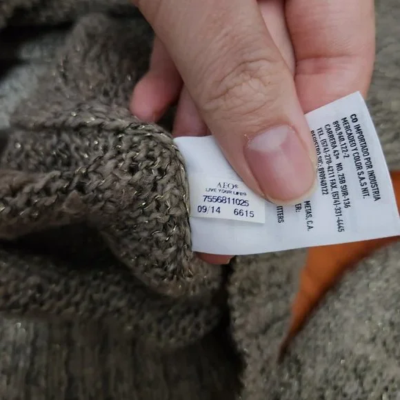 American Eagle Tunic Sweater Womens Beige Deep V Neck Knit Cottagecore Y2K New - Picture 13 of 15